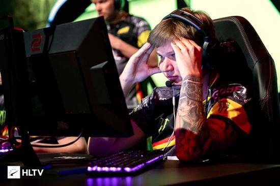 暴雪风暴英雄团队解散与2019赛事取消的深层原因